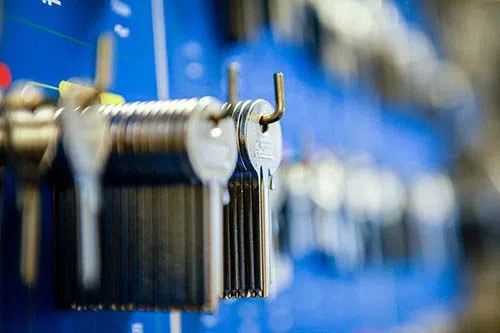 New York Local Lock And Locksmith New York, NY 212-457-2511 - lock-smiths